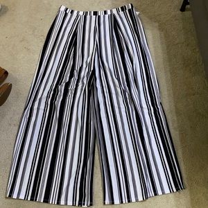 Stripe wide leg pants